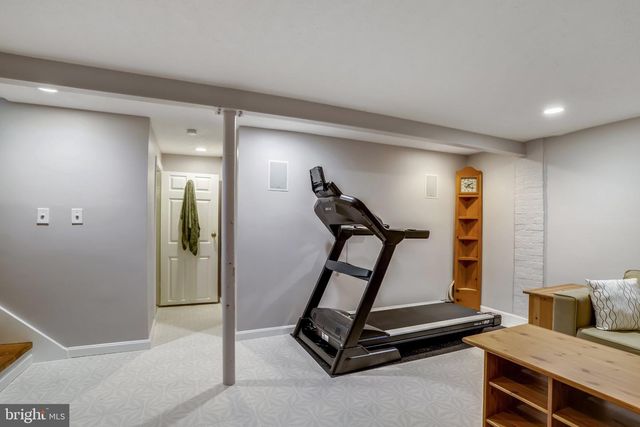 5137 25TH PL N, Arlington, VA 22207