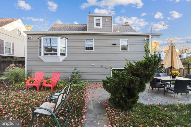5137 25TH PL N, Arlington, VA 22207