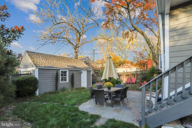 5137 25TH PL N, Arlington, VA 22207
