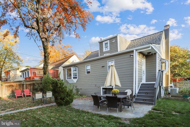5137 25TH PL N, Arlington, VA 22207