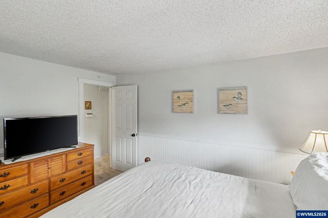 4540 Lark Ct NE, Salem, OR 97301