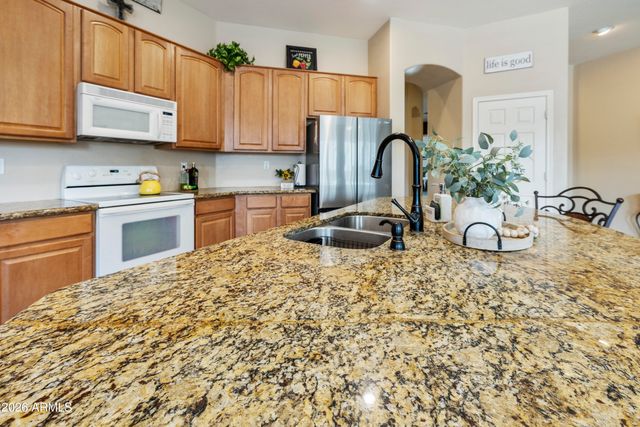 2997 E PARKVIEW Drive, Gilbert, AZ 85295