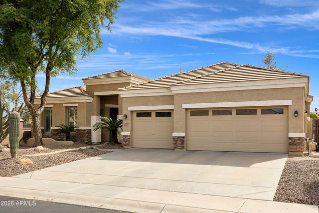 2997 E PARKVIEW Drive, Gilbert, AZ 85295