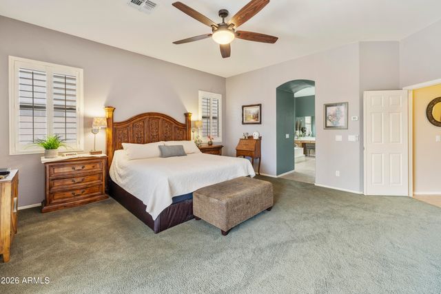 2997 E PARKVIEW Drive, Gilbert, AZ 85295