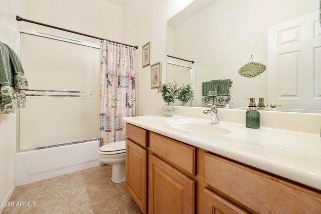 2997 E PARKVIEW Drive, Gilbert, AZ 85295