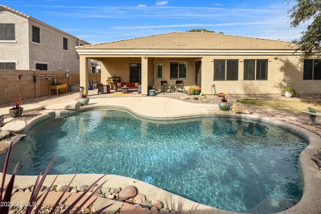 2997 E PARKVIEW Drive, Gilbert, AZ 85295