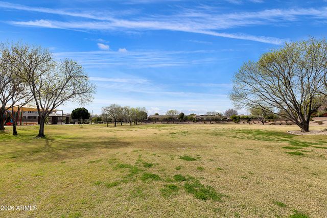 2997 E PARKVIEW Drive, Gilbert, AZ 85295