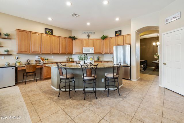 2997 E PARKVIEW Drive, Gilbert, AZ 85295