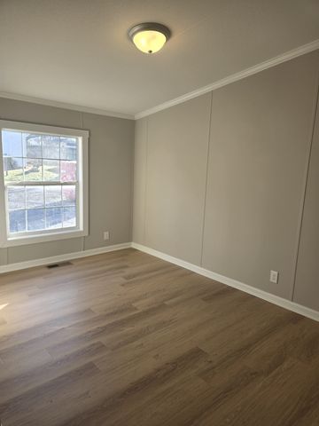 227 E Park Ave, Gallatin, TN 37066
