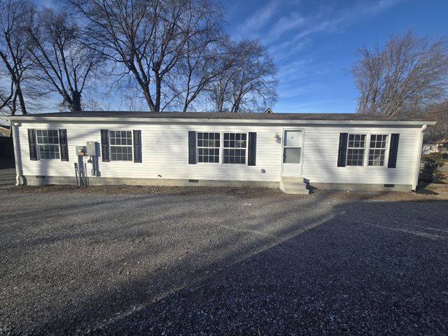 227 E Park Ave, Gallatin, TN 37066
