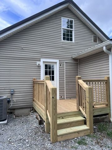 227 E Park Ave, Gallatin, TN 37066