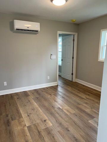 227 E Park Ave, Gallatin, TN 37066