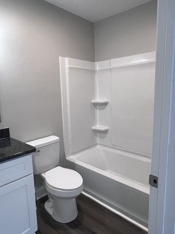 227 E Park Ave, Gallatin, TN 37066