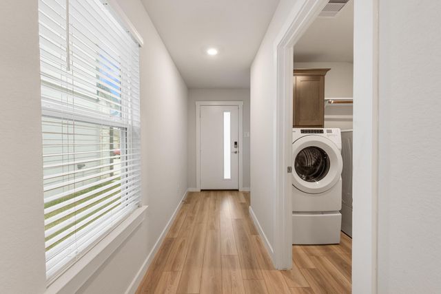 918 Kickapoo Lane, College Station, TX 77845