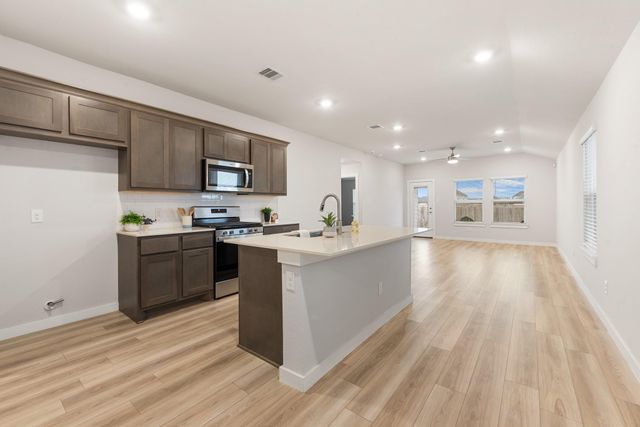 918 Kickapoo Lane, College Station, TX 77845