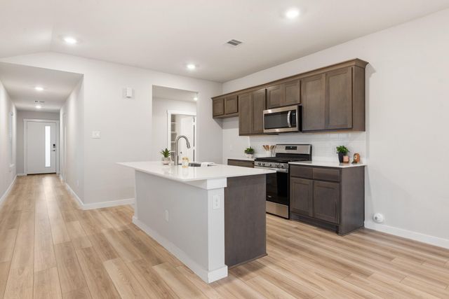 918 Kickapoo Lane, College Station, TX 77845