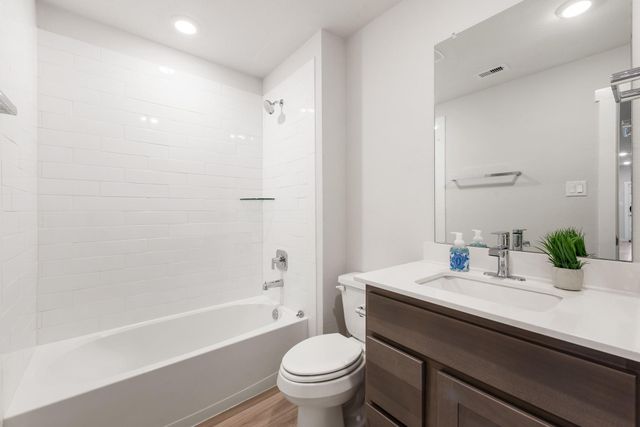 918 Kickapoo Lane, College Station, TX 77845