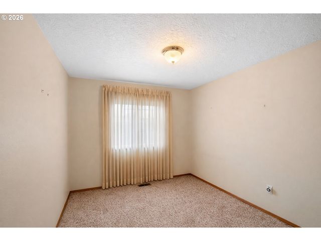 12328 Sw ANTON Dr, Portland, OR 97223