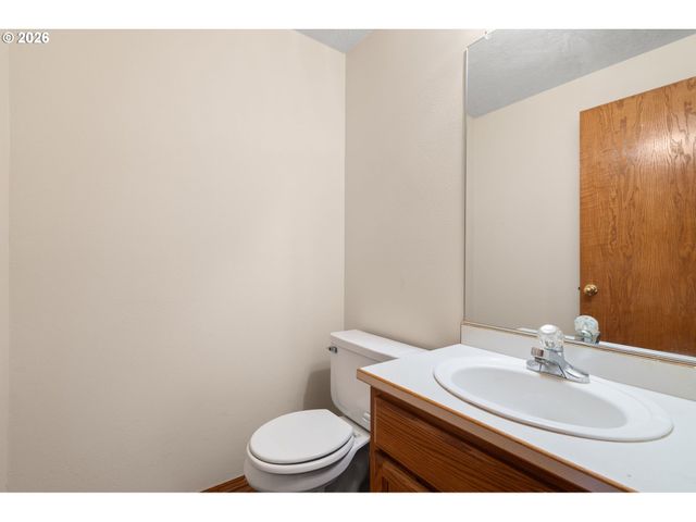 12328 Sw ANTON Dr, Portland, OR 97223