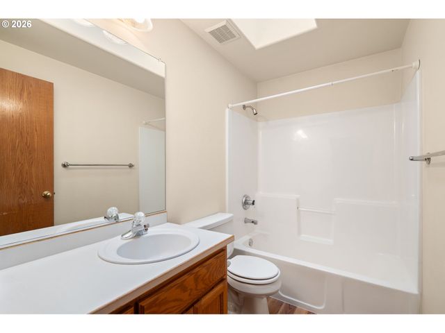 12328 Sw ANTON Dr, Portland, OR 97223