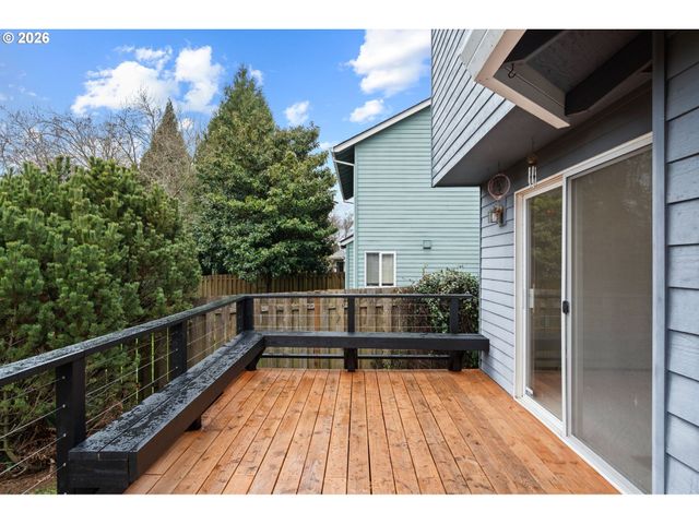 12328 Sw ANTON Dr, Portland, OR 97223