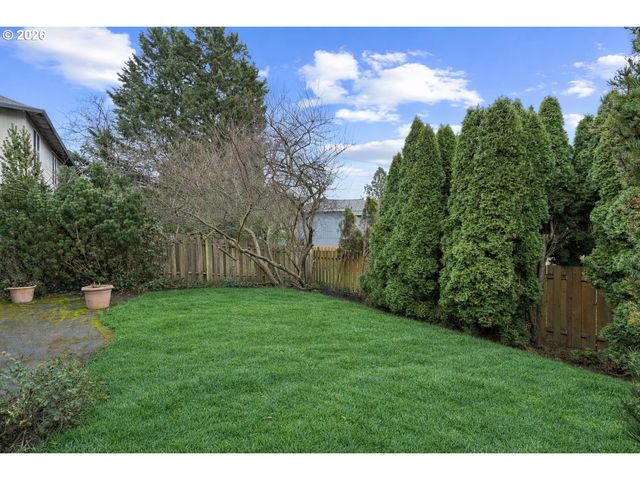 12328 Sw ANTON Dr, Portland, OR 97223