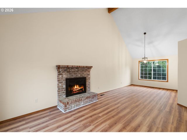 12328 Sw ANTON Dr, Portland, OR 97223