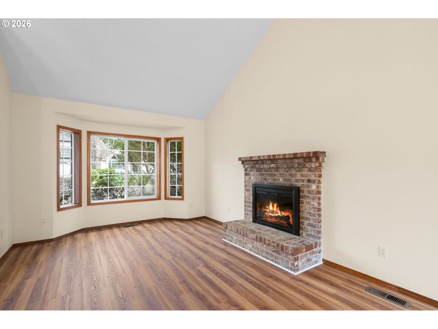 12328 Sw ANTON Dr, Portland, OR 97223