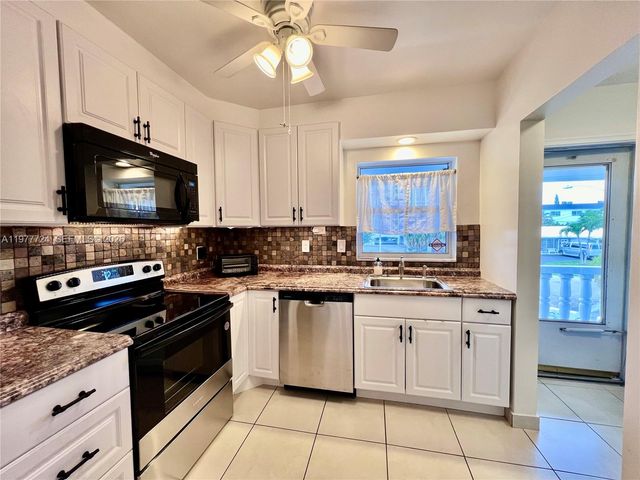 1400 NE 55th St 201, Fort Lauderdale, FL 33334