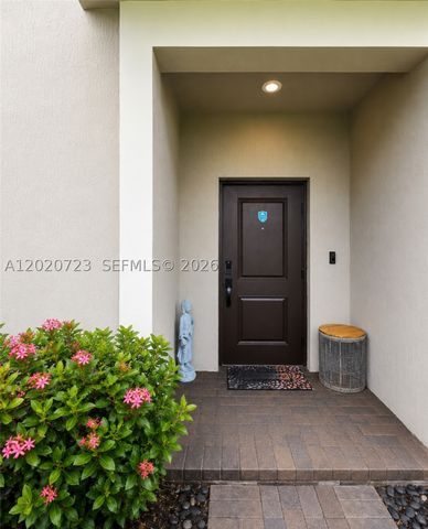 20636 NE 5th Pl, Miami, FL 33179