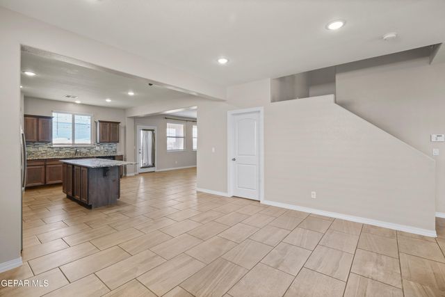 380 Canyon Vista Drive, Horizon City, TX 79928