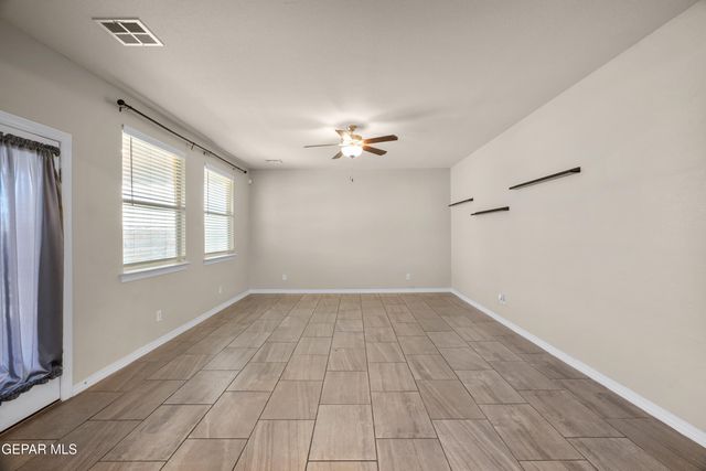 380 Canyon Vista Drive, Horizon City, TX 79928