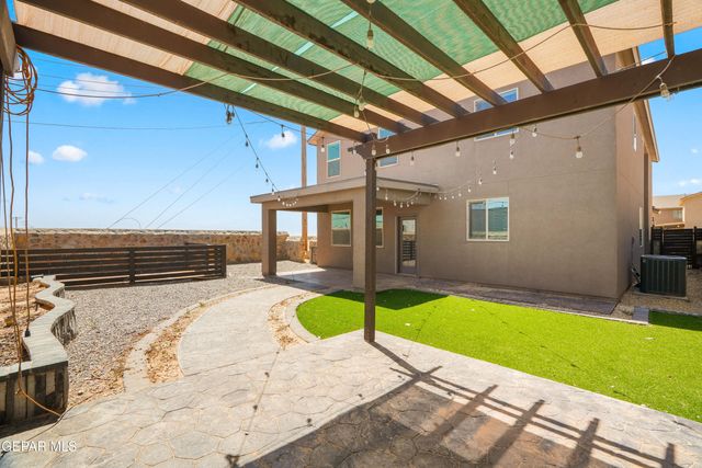 380 Canyon Vista Drive, Horizon City, TX 79928