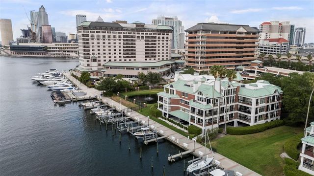 707 SEDDON COVE WAY 707, Tampa, FL 33602