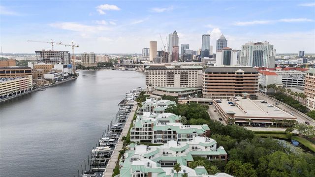 707 SEDDON COVE WAY 707, Tampa, FL 33602