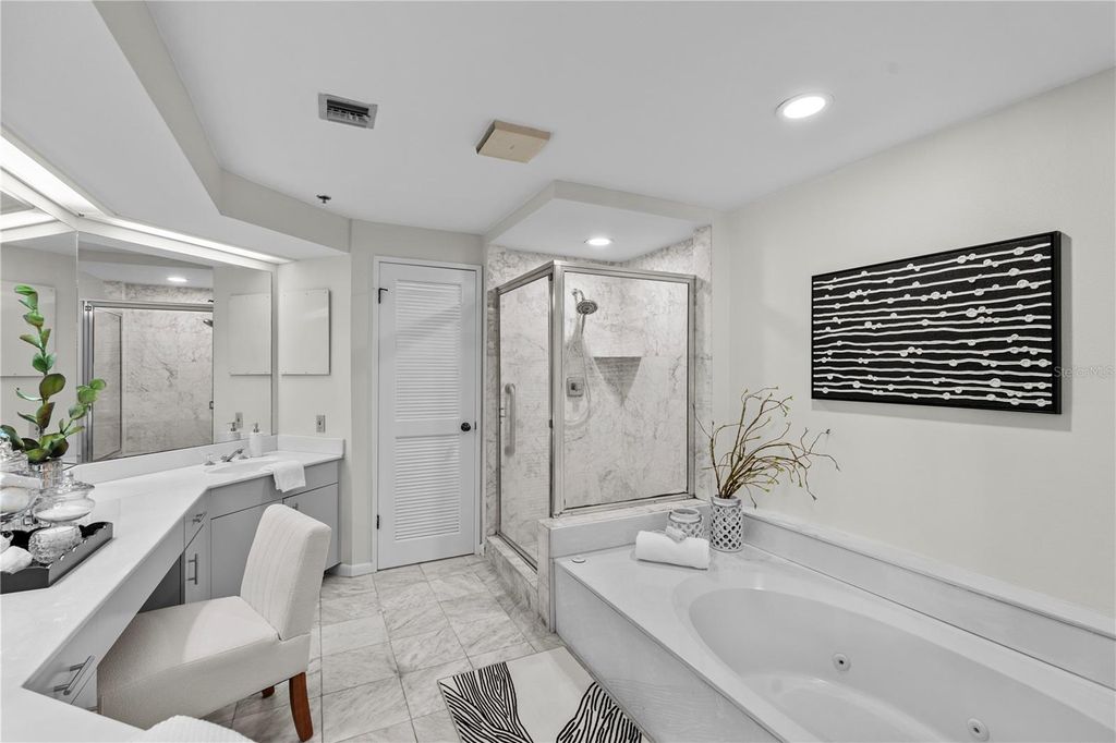 Image 18 of property listing at 707 SEDDON COVE WAY, Tampa, FL 33602