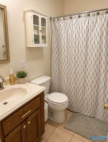 610 Olive Street, Albertville, AL 35950