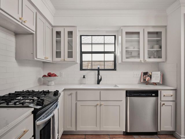 3416 Pecos ST B, Austin, TX 78703