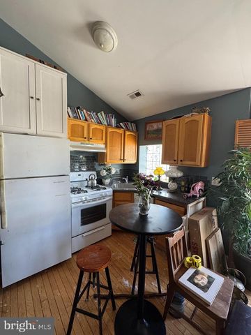 1118 GREEN ST, Philadelphia, PA 19123