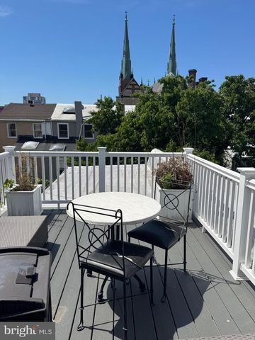 1118 GREEN ST, Philadelphia, PA 19123