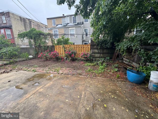 1118 GREEN ST, Philadelphia, PA 19123