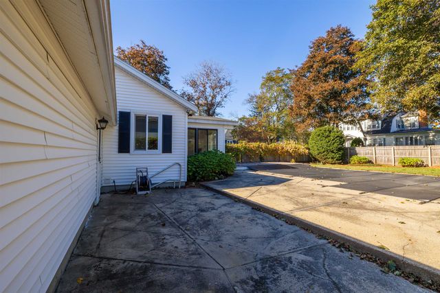 22 Ridge Road, Concord, NH 03301
