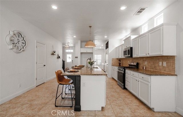 2027 W Babcock, Visalia, CA 93291