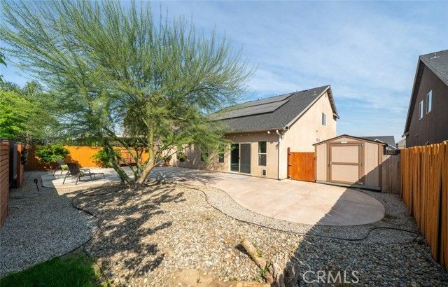 2027 W Babcock, Visalia, CA 93291