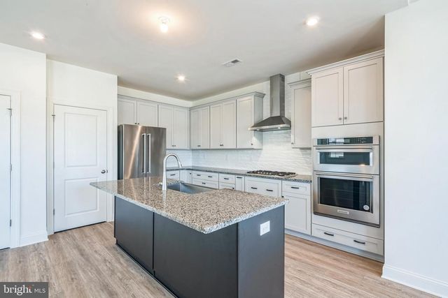 305 POPLAR AVE, Newark, DE 19711