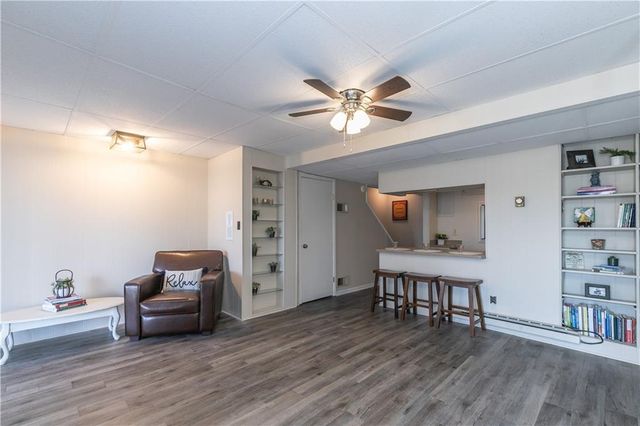 210 NE Bayview Drive, Lee's Summit, MO 64064