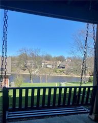 210 NE Bayview Drive, Lee's Summit, MO 64064