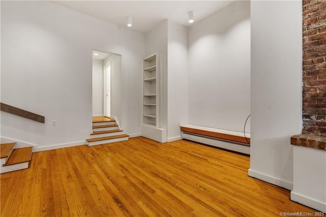 239 Bradley Street 1, New Haven, CT 06510