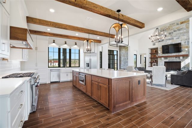 1010 Ranger Ridge Way, Strawn, TX 76478