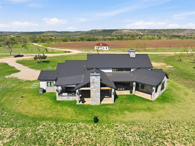 1010 Ranger Ridge Way, Strawn, TX 76478